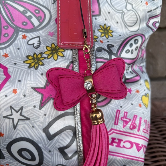 Coach Bandana Graffiti Butterfly Tote F15712 - Picture 3 of 9